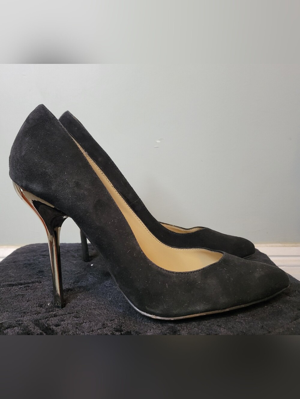 Suede Pointed Toe Stiletto Pumps Size 8.5